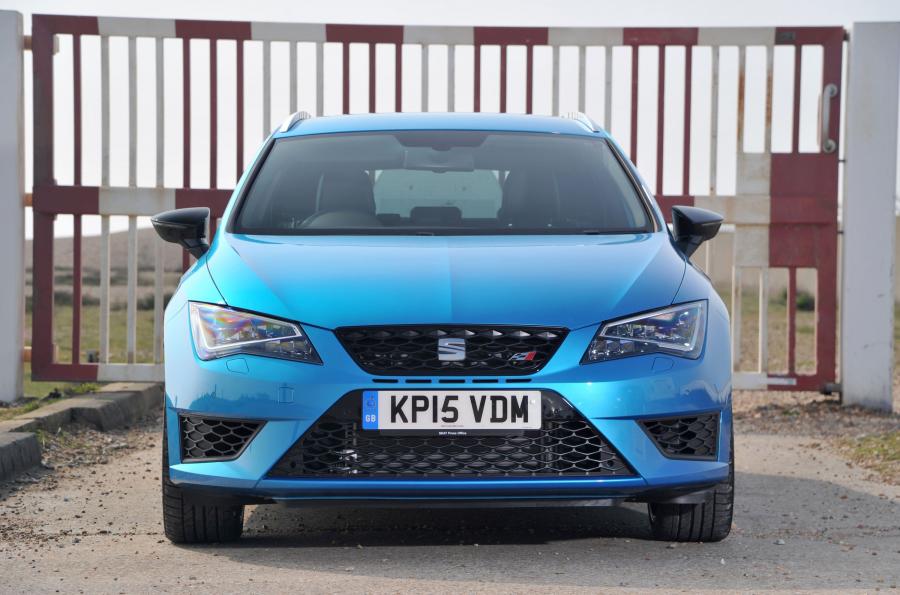  Seat Leon ST Cupra 280 2015 года  (UK) (фото 26 из 30)